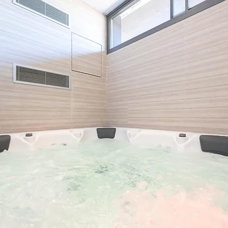 Luxury House Chaparral Golf E64 By Aora *